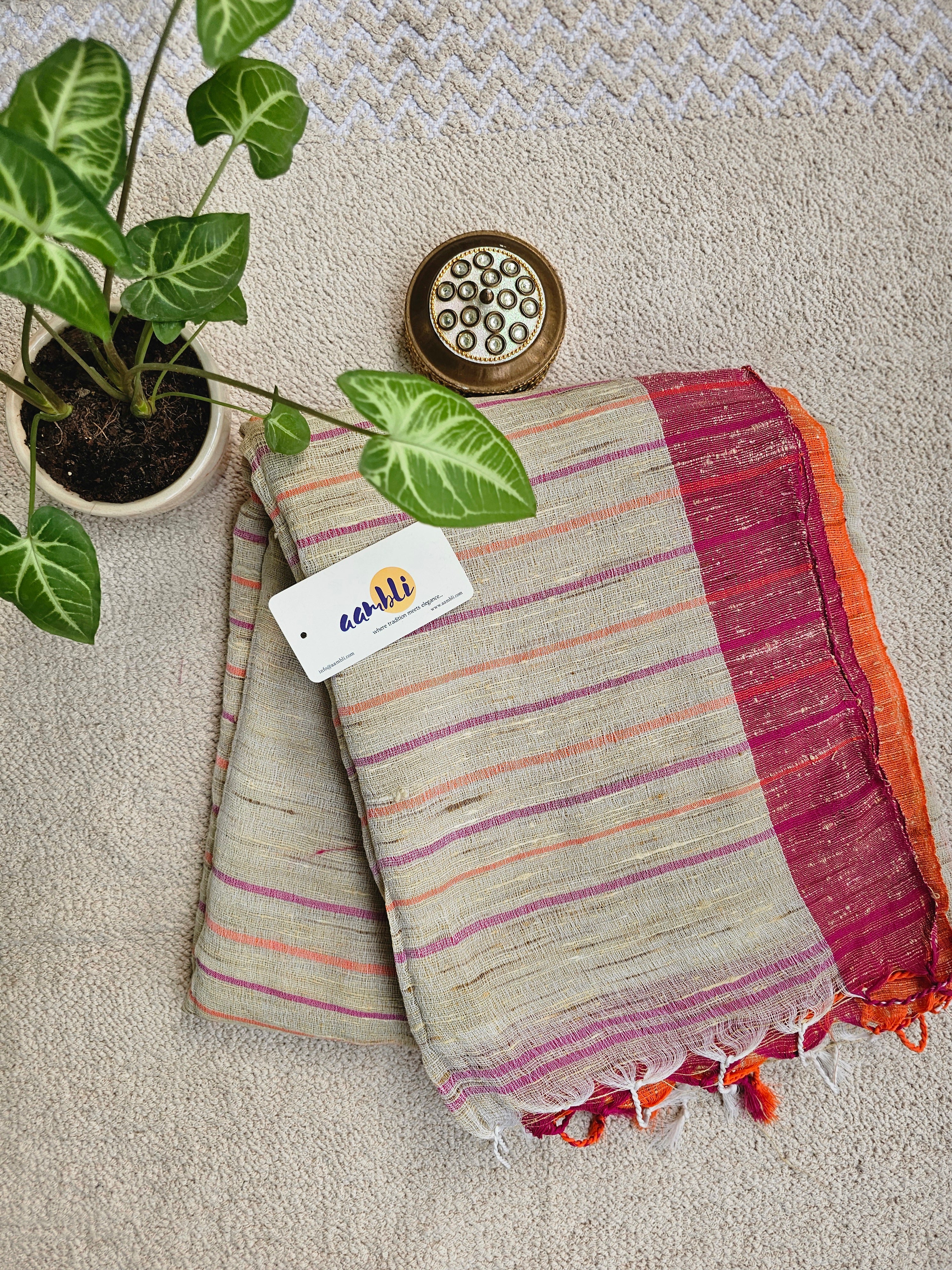 Cream and Magenta Handloom Ghicha Saree