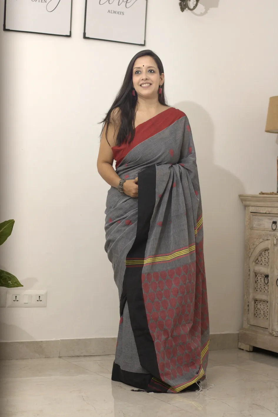 Grey Pure Handwoven Cotton Saree
