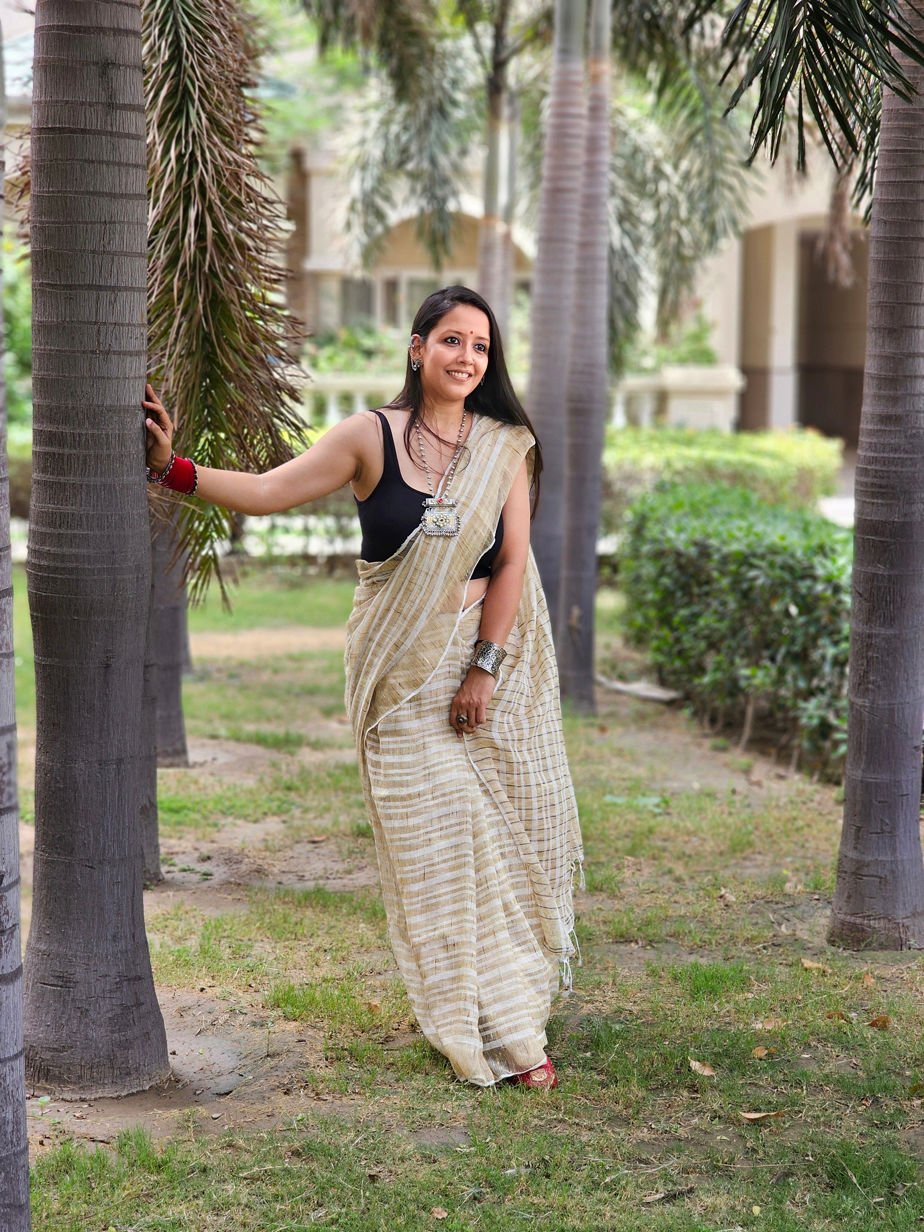 Beige stripes Handloom Ghicha saree