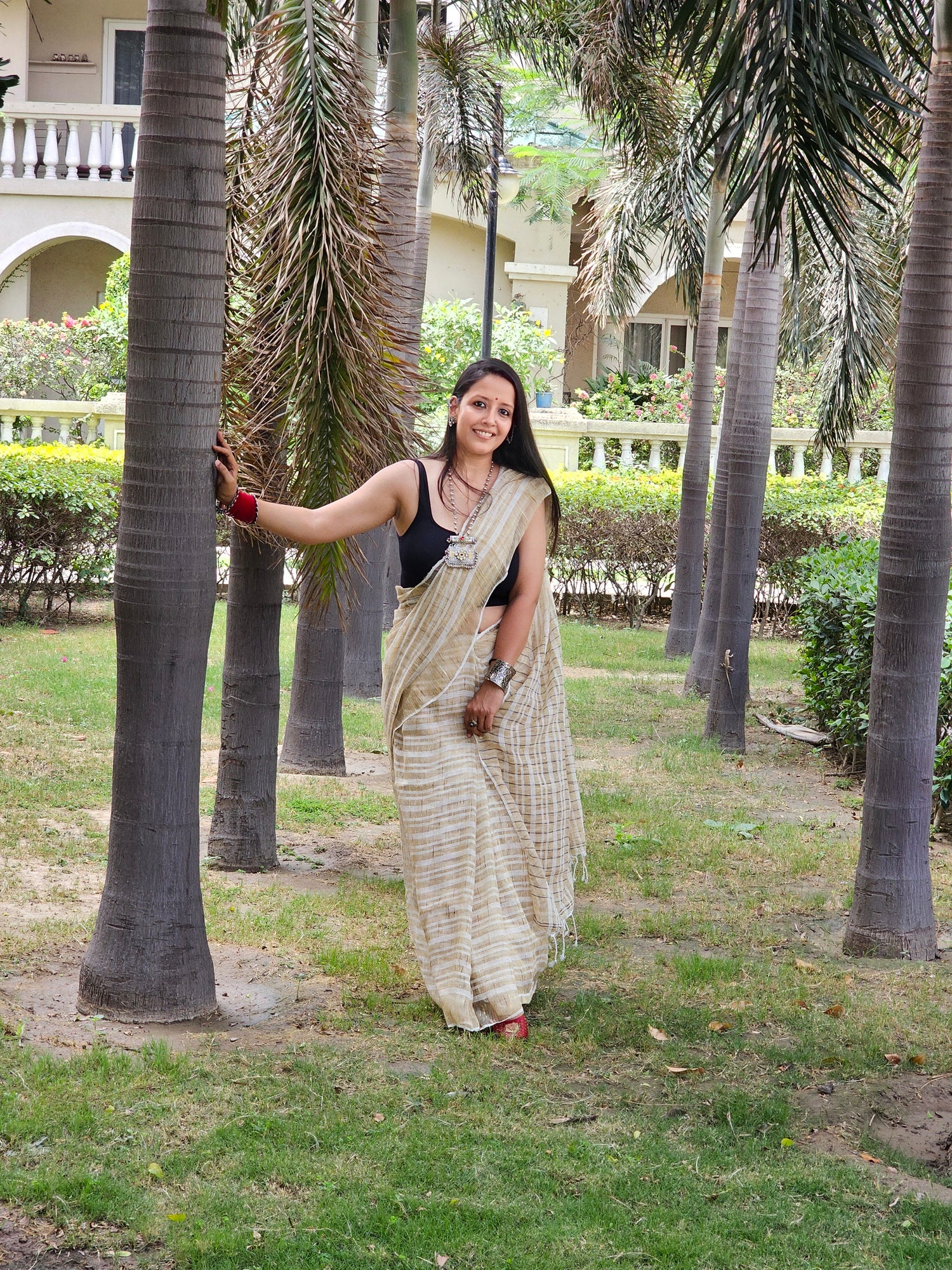 Beige stripes Handloom Ghicha saree