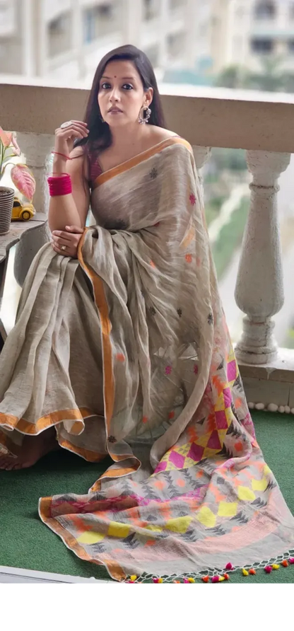 Cream Pure handwoven linen saree with burfi design