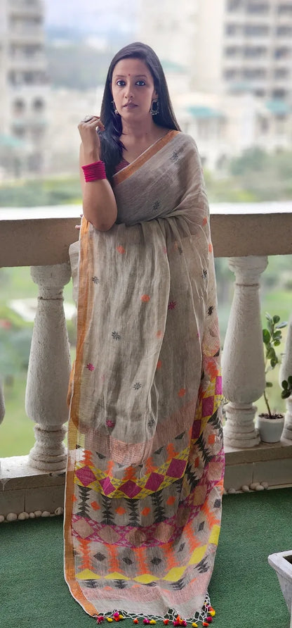 Cream Pure handwoven linen saree with burfi design
